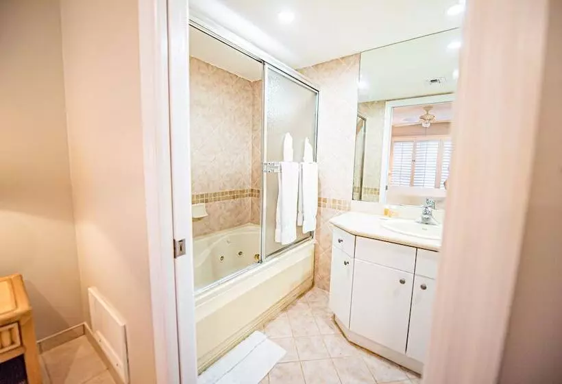 Seven Mile Beach Resort & Club