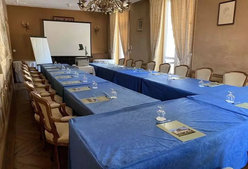 בית מלון כפרי Chateau Des Bondons Ei