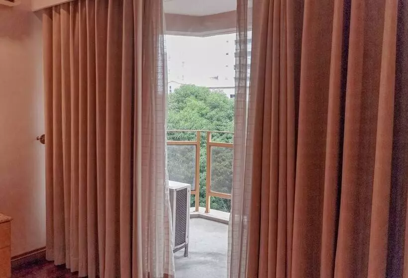 هتل City Garden Suites Manila