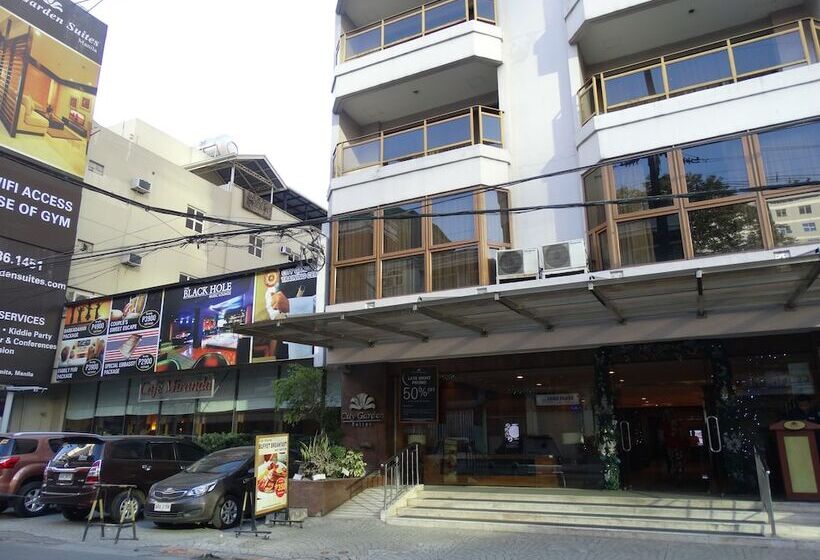 בית מלון כפרי City Garden Suites Manila