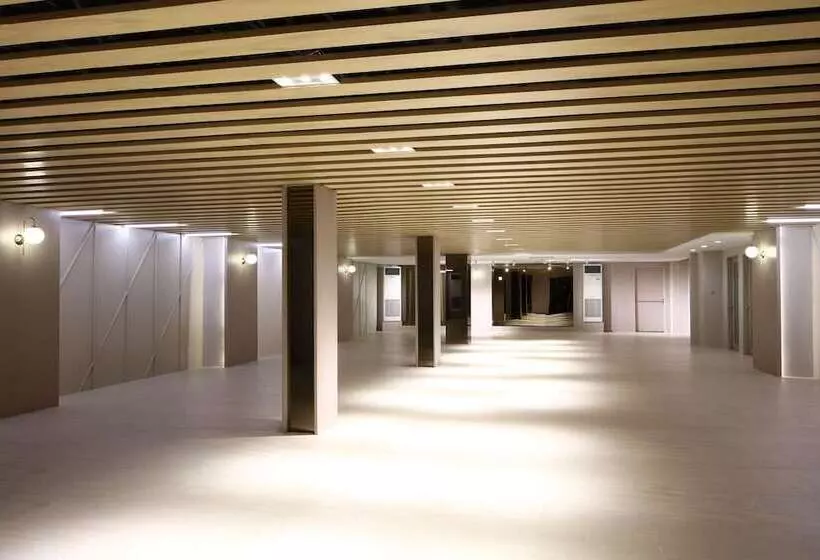 هتل City Garden Suites Manila