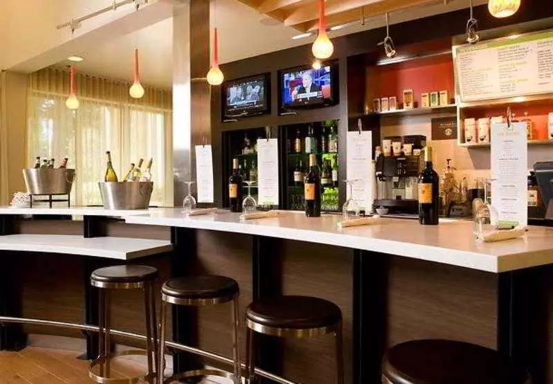 فندق Courtyard Sacramento Airport Natomas