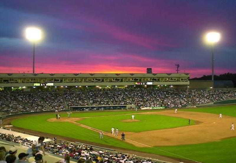 هتل Courtyard Sacramento Airport Natomas