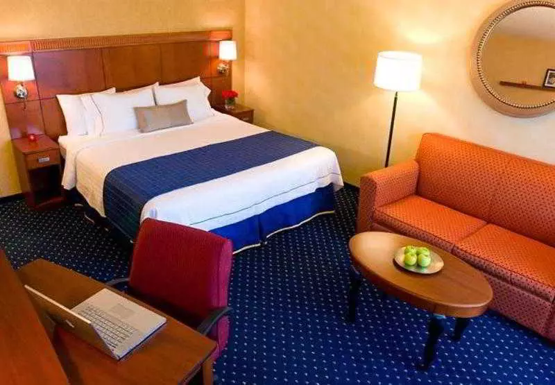 فندق Courtyard Sacramento Airport Natomas