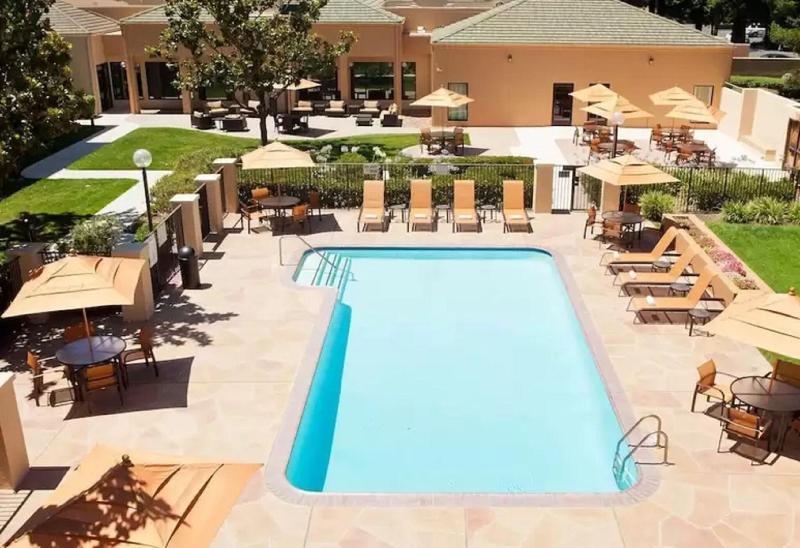 هتل Courtyard Sacramento Airport Natomas