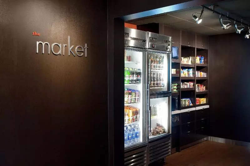 فندق Courtyard Sacramento Airport Natomas