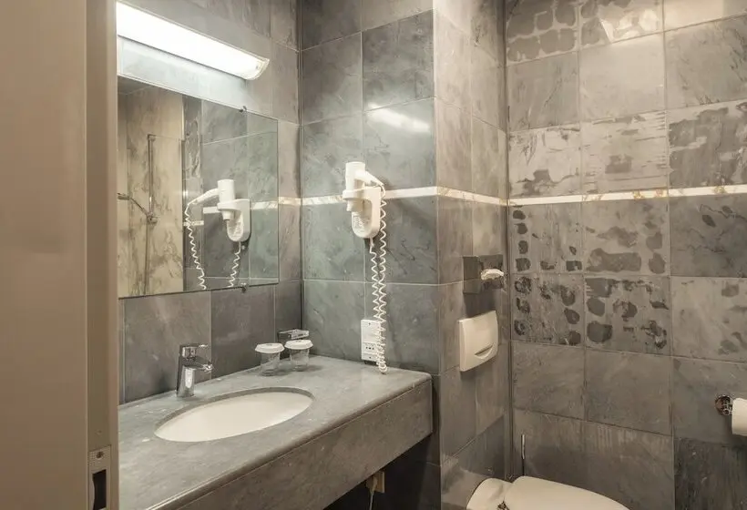 Hotel Hyllit