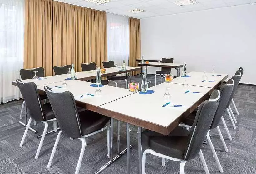 Otel NH München Messe