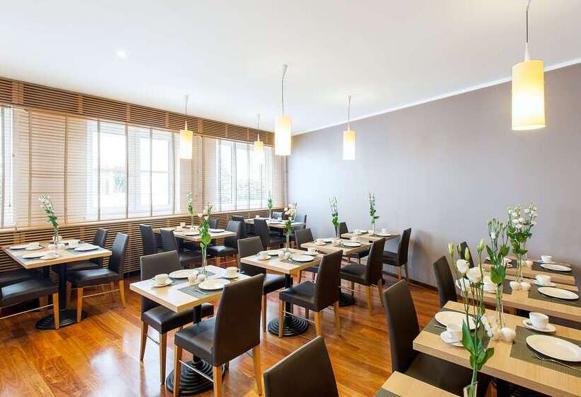 酒店 NH München Messe