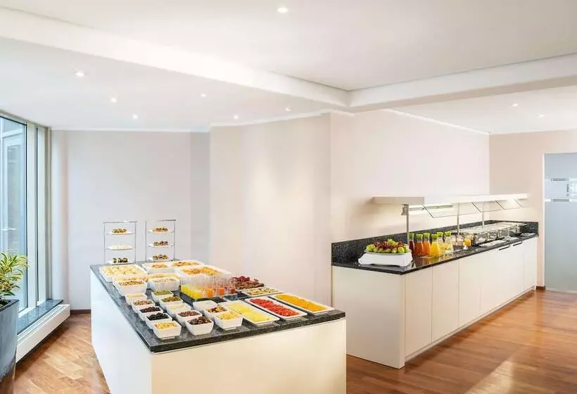 Otel NH München Messe