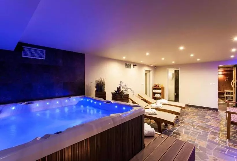 Szálloda Premier  Adults Only