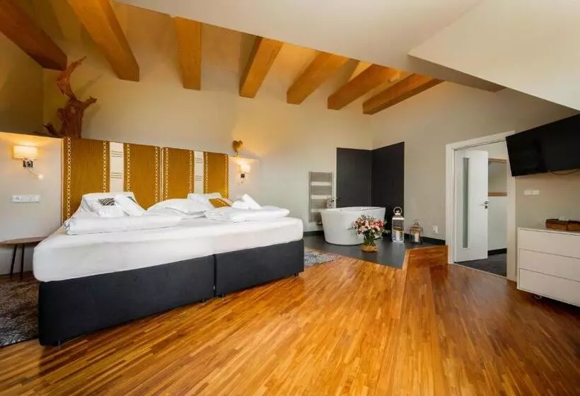 Szálloda Premier  Adults Only