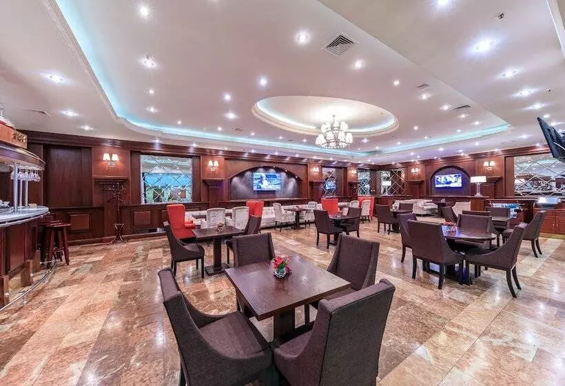 Отель President