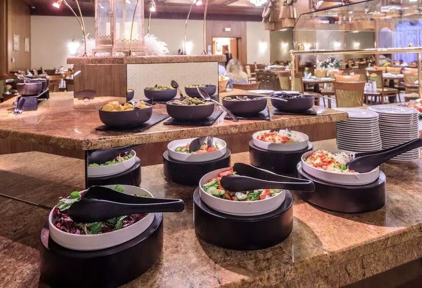 Отель President