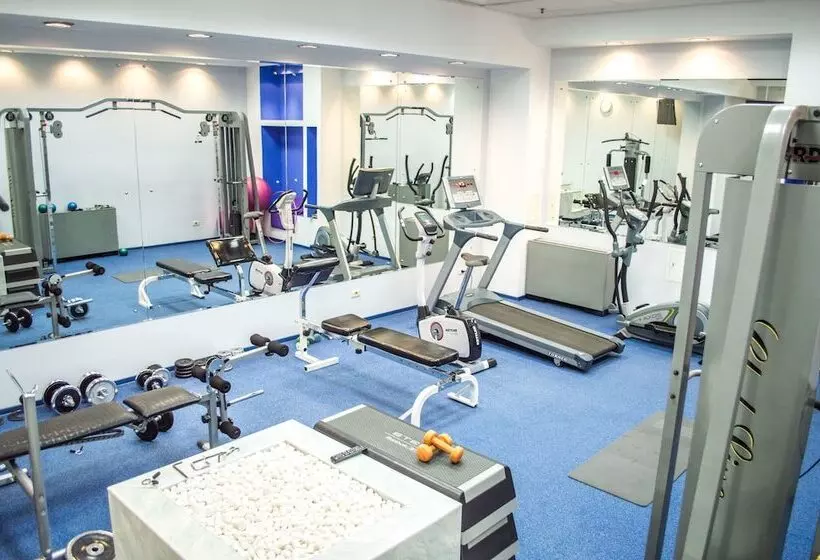 Отель President