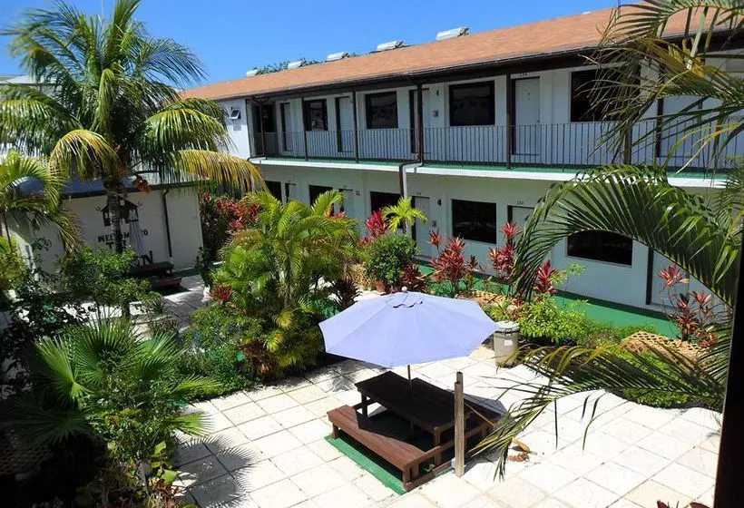 هتل Red Carpet Inn