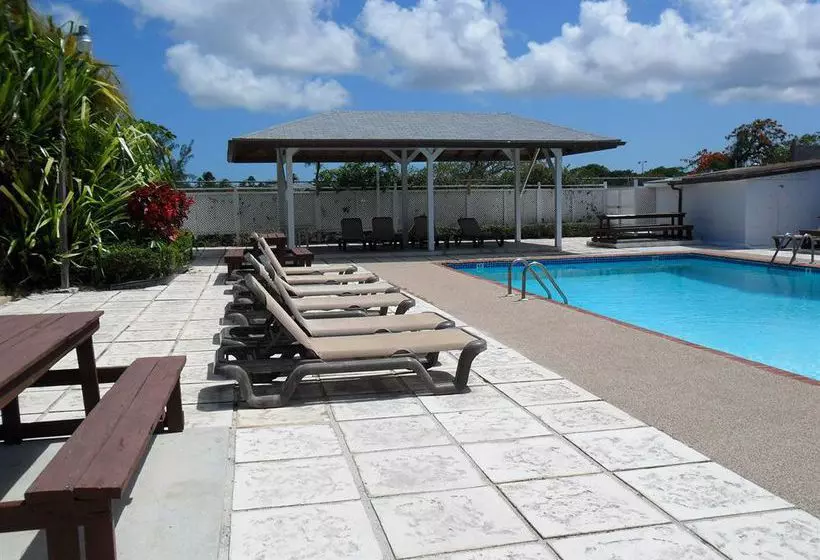 هتل Red Carpet Inn