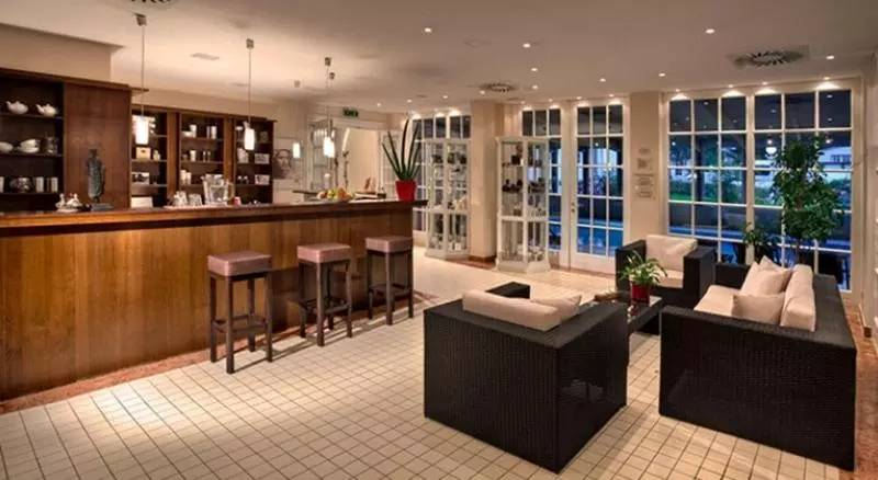 Отель Vier Jahreszeiten Binz   Adults Only