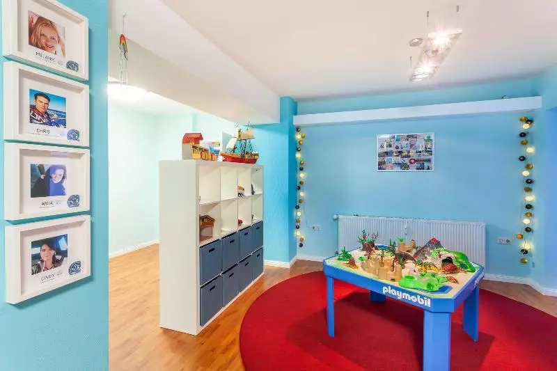 Отель Vier Jahreszeiten Binz   Adults Only