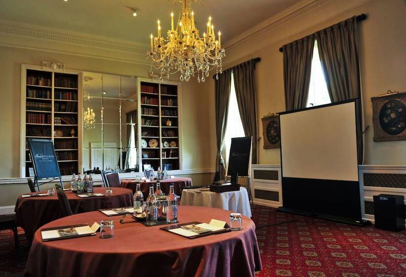 فندق Buxted Park Country House