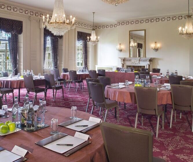 فندق Buxted Park Country House