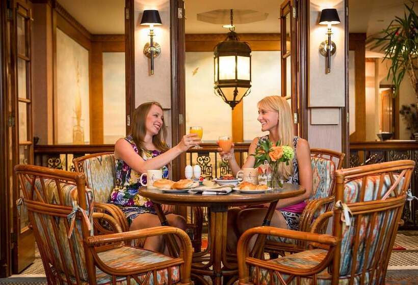 Casablanca Hotel By Library Hotel Collection