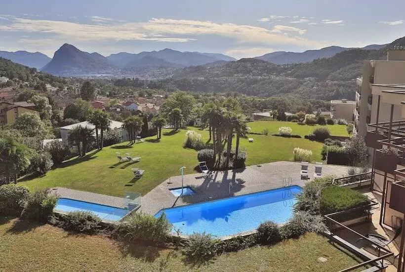 ホテル Centro Cadro Panoramica