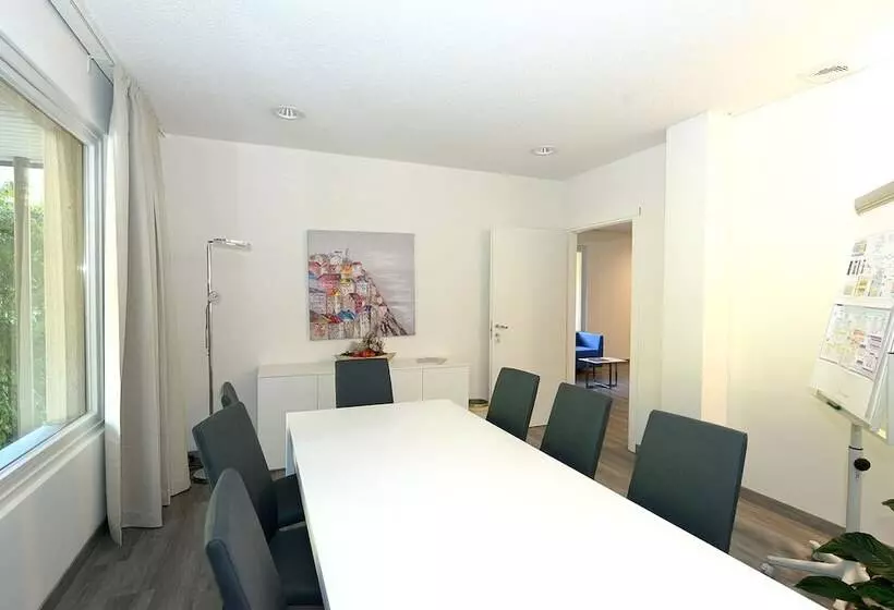 ホテル Centro Cadro Panoramica