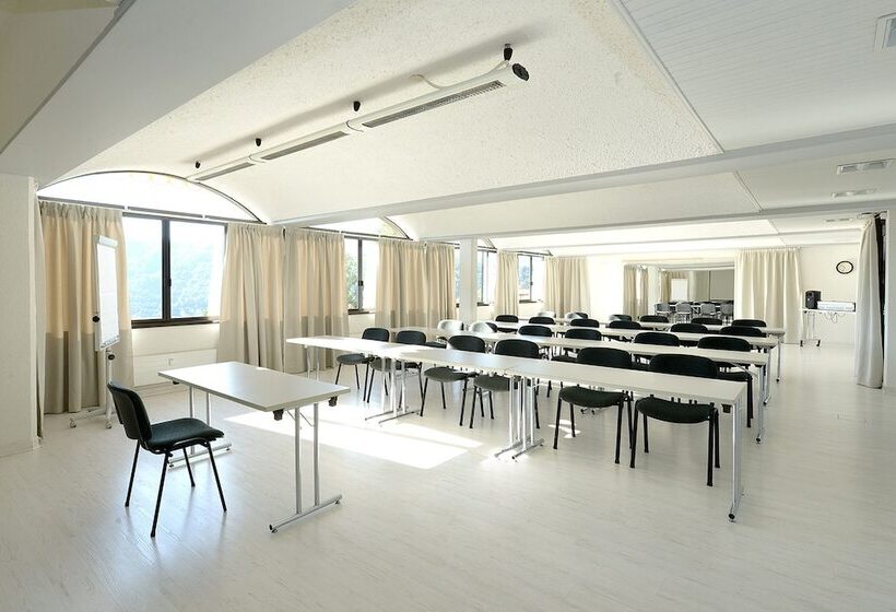 בית מלון כפרי Centro Cadro Panoramica