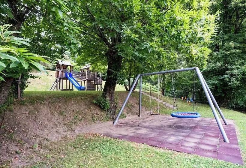 ホテル Centro Cadro Panoramica