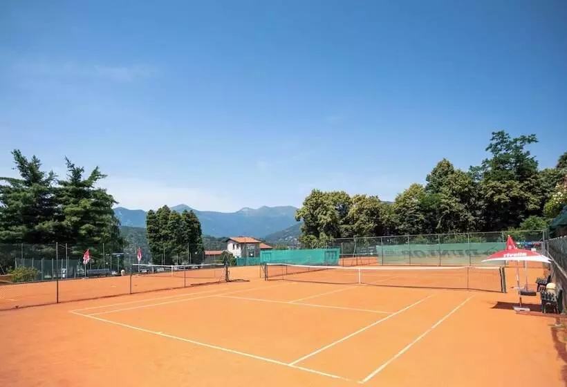 ホテル Centro Cadro Panoramica