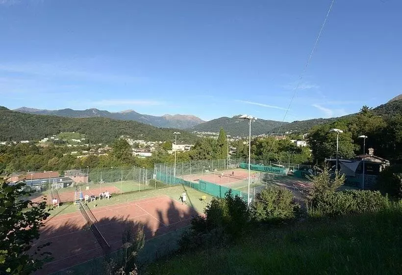 ホテル Centro Cadro Panoramica