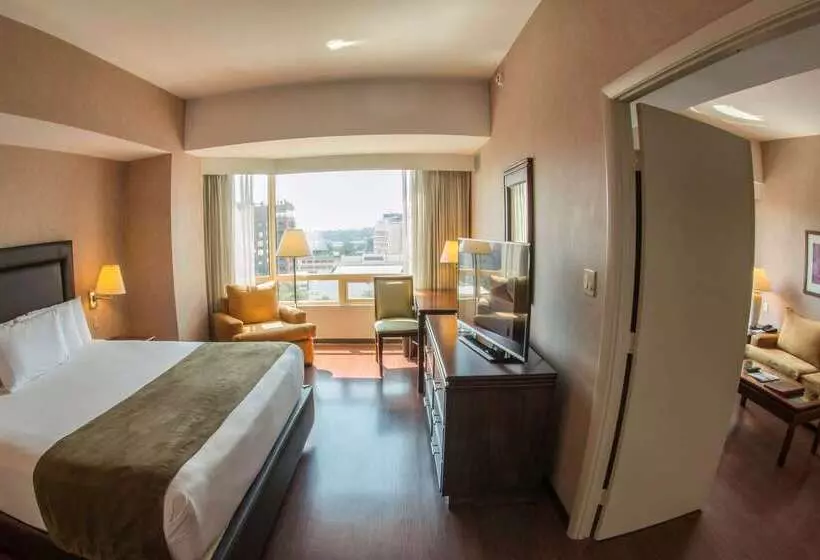 ホテル Clarion Suites Guatemala