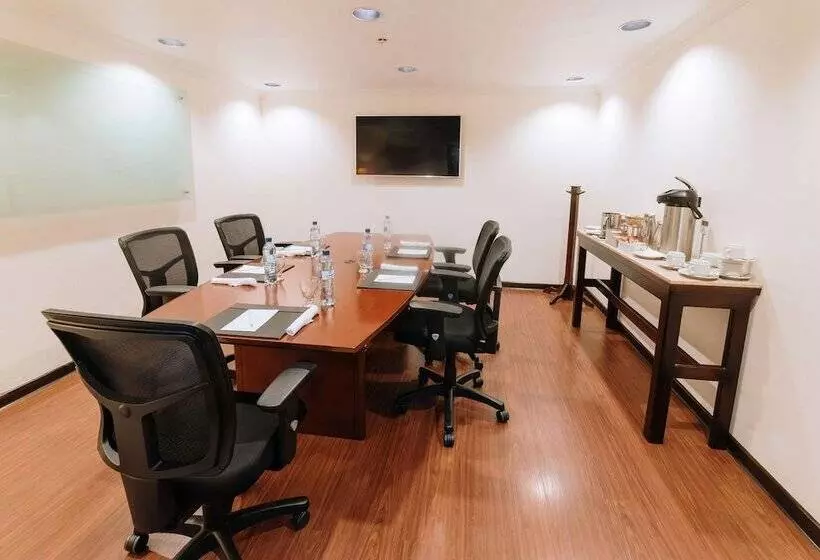 ホテル Clarion Suites Guatemala