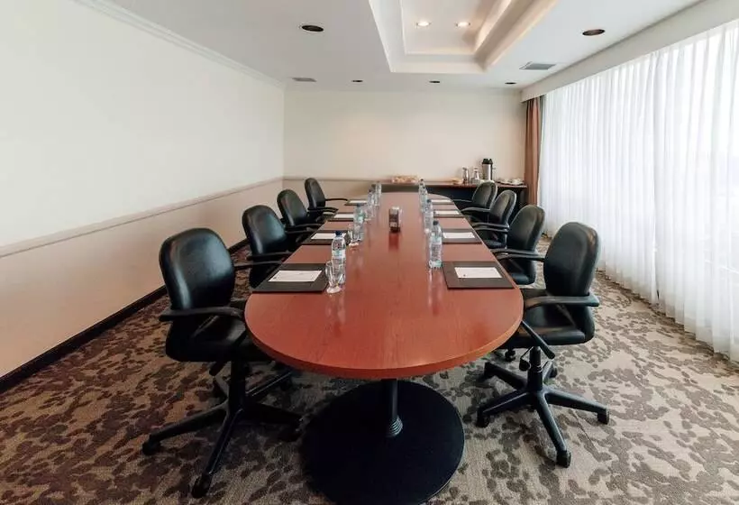 ホテル Clarion Suites Guatemala