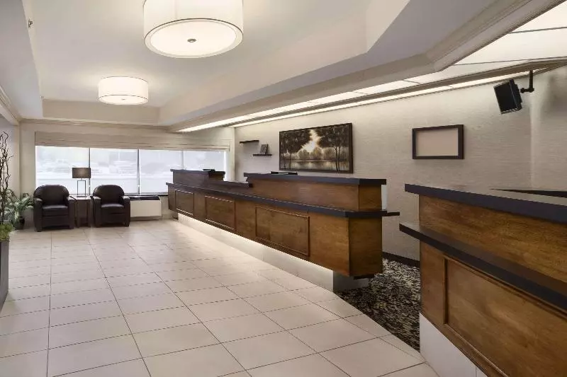 酒店 Days Inn & Suites By Wyndham Sault Ste. Marie On