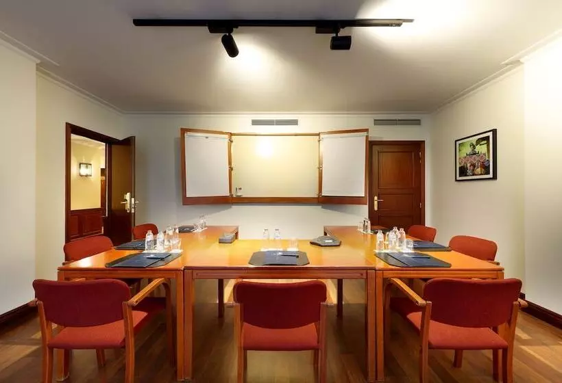 هتل Eurostars Montgomery