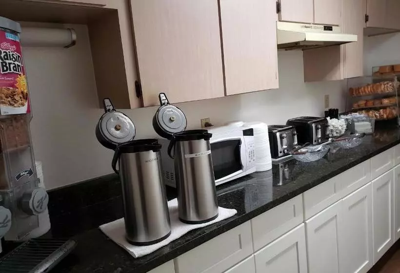 호텔 Howard Johnson By Wyndham Lake Front Park Kissimmee