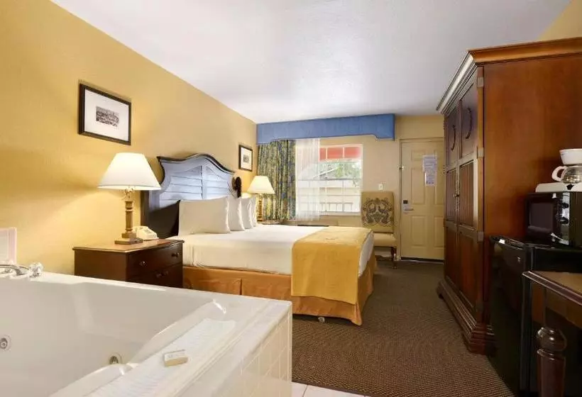 호텔 Howard Johnson By Wyndham Lake Front Park Kissimmee