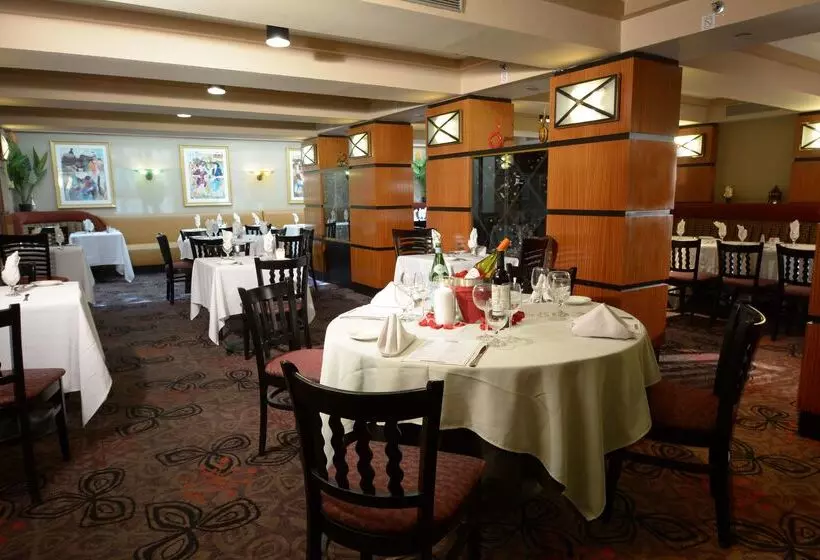 ホテル Inn At Great Neck