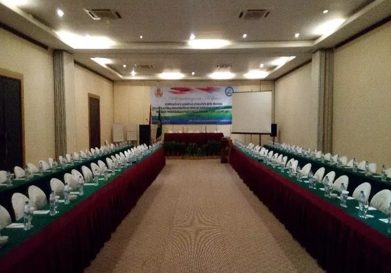 هتل Mercure Jakarta Batavia