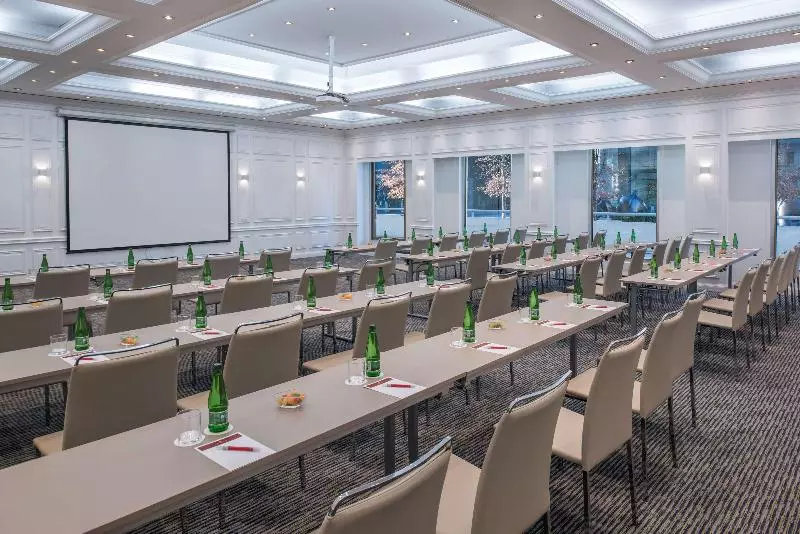 酒店 NH Collection Plaza Santiago