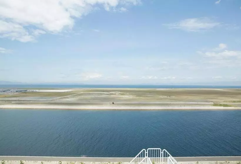 هتل Nikko Kansai Airport   3 Mins Walk To The Airport