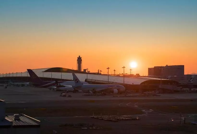 هتل Nikko Kansai Airport   3 Mins Walk To The Airport