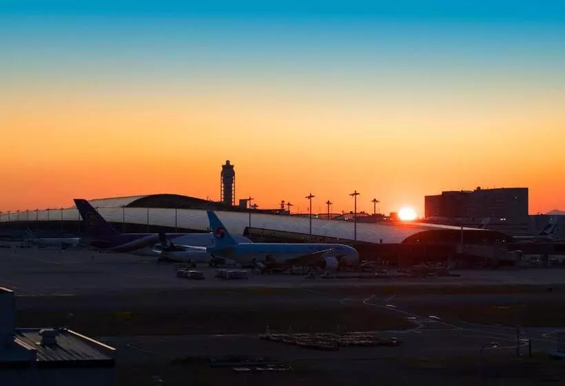 هتل Nikko Kansai Airport   3 Mins Walk To The Airport