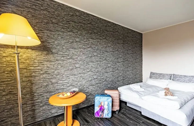 Hotelli Plaza Inn Zwickau