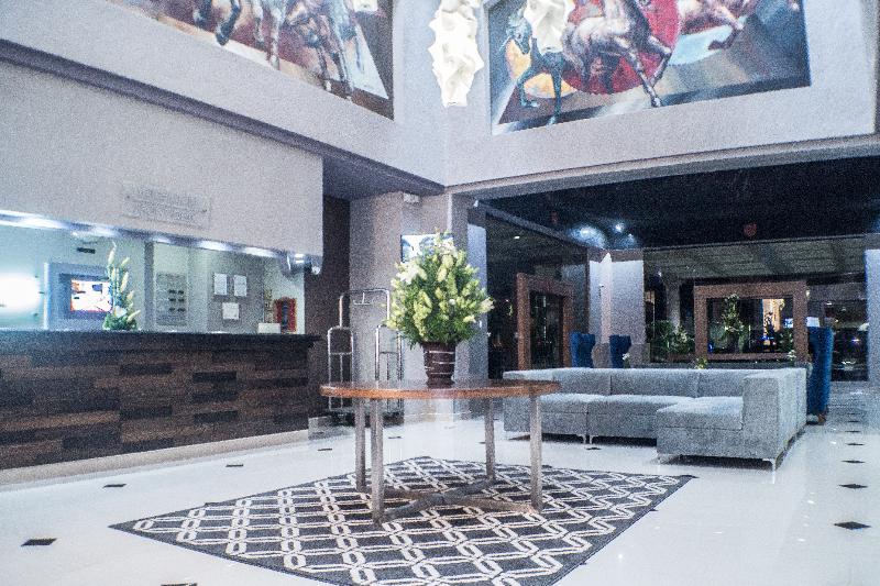 Pueblo Amigo Hotel Plaza Y Casino