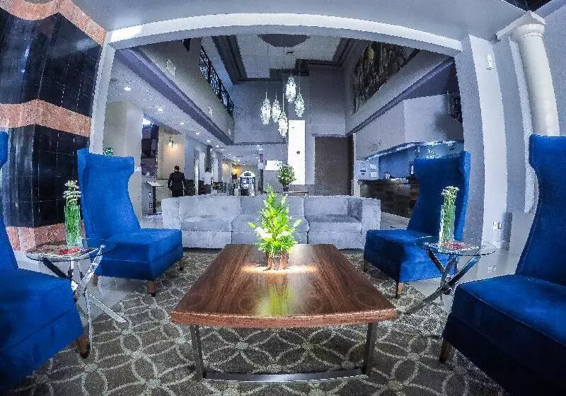 Pueblo Amigo Hotel Plaza Y Casino