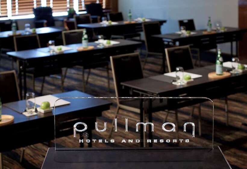 Pullman Reef Hotel Casino