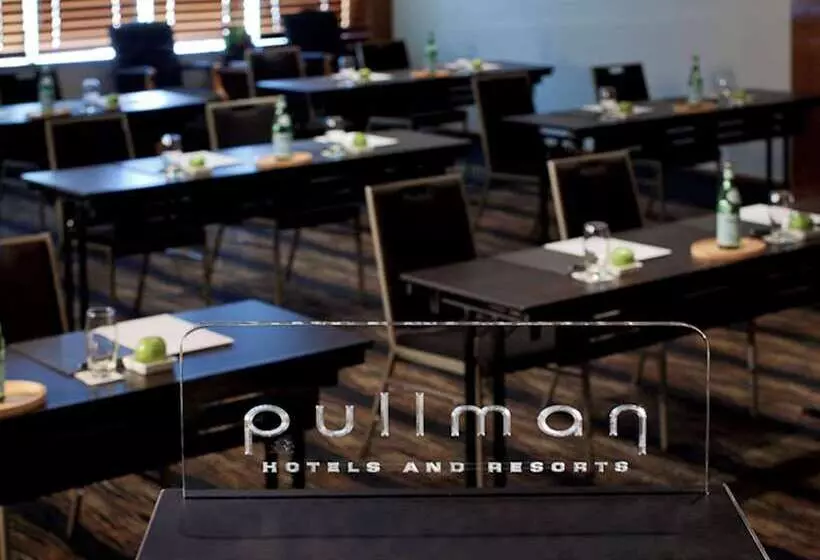 Pullman Reef Hotel Casino